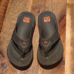Reef Men's Black and Orange Flip Flops
